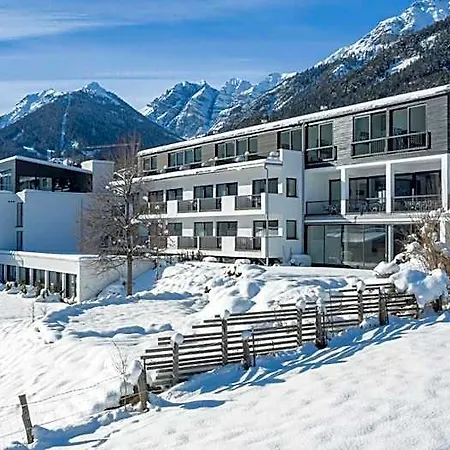 Hotel & Oberhofer 3*
