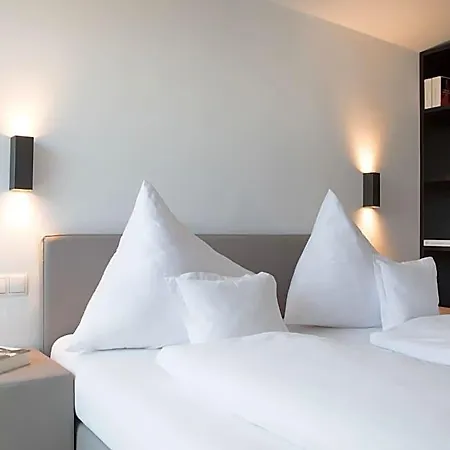 & Oberhofer Hotel Telfes im Stubai